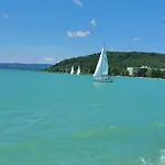 Διαμέρισμα Rozsa 2 *